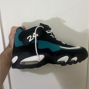 Nike Men's Athletic Shoes - Black, Teal, and White